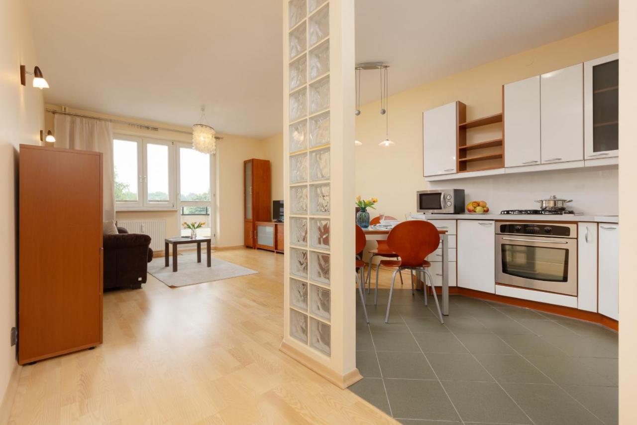 Spacious & Quiet 1 Bedroom Apartment In Pruszkow By Noclegi Renters Exterior foto